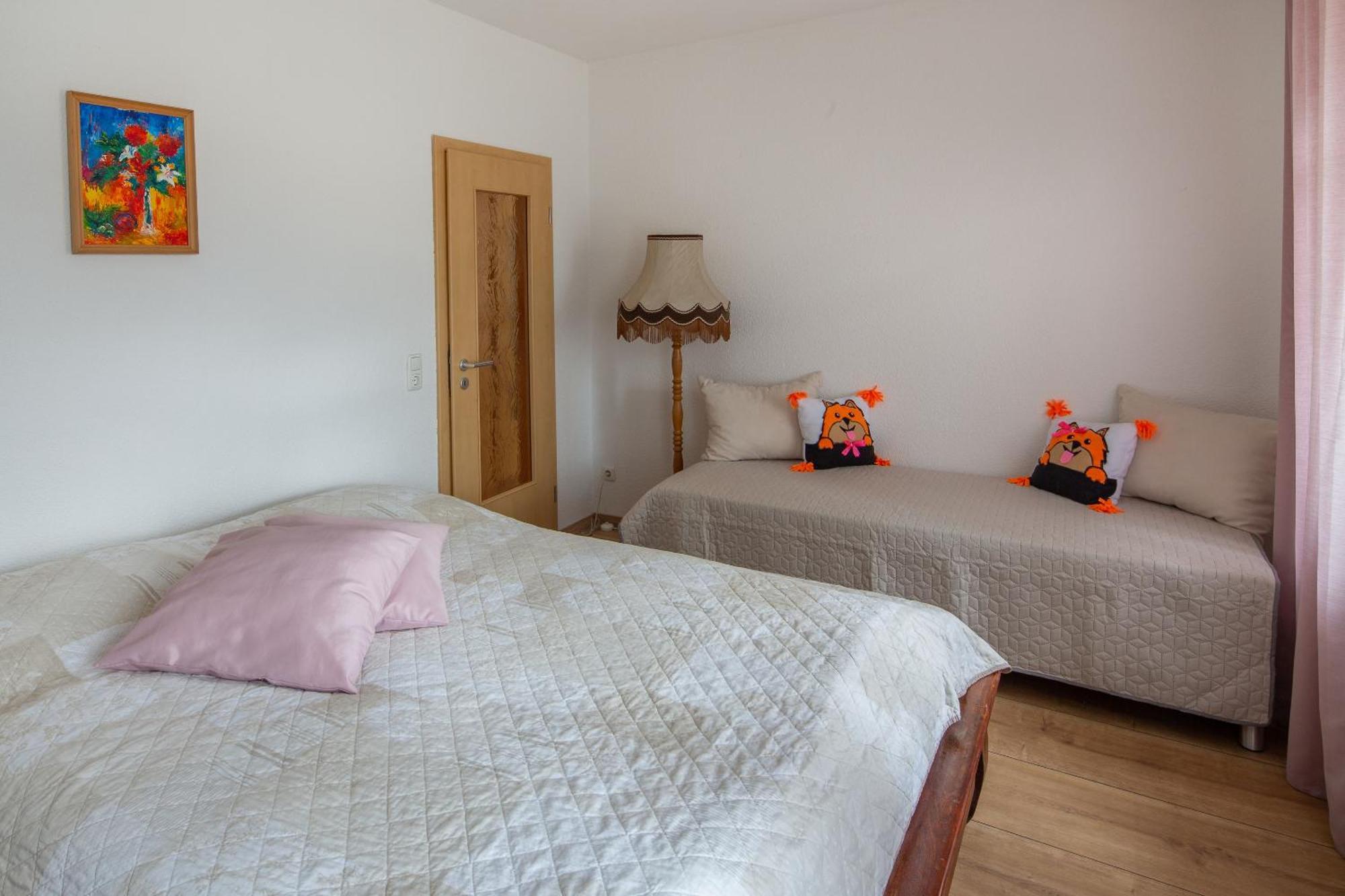 gemütliche Ferienwohnungen im Erzgebrige Sehma Zimmer foto